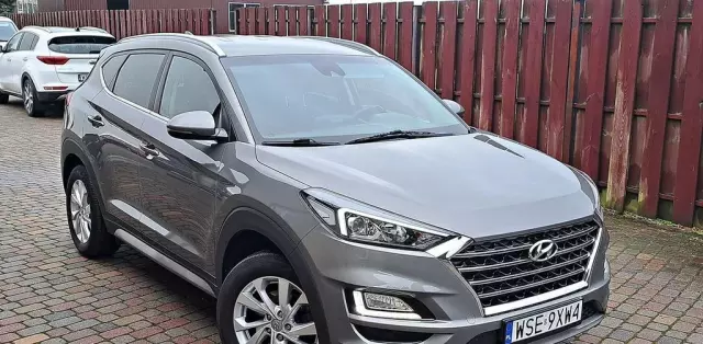 HYUNDAI Tucson 