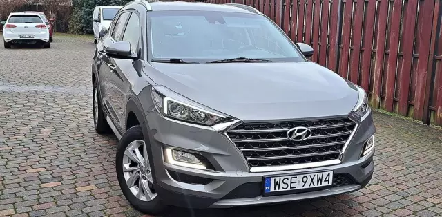 HYUNDAI Tucson 