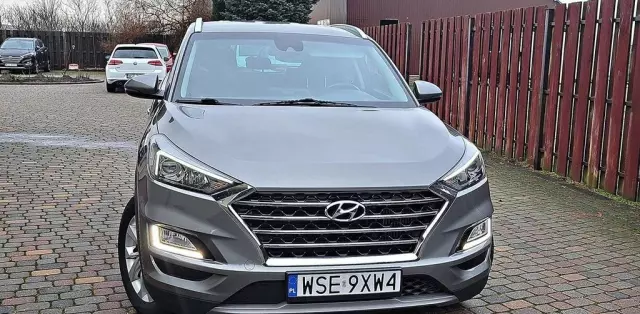 HYUNDAI Tucson 