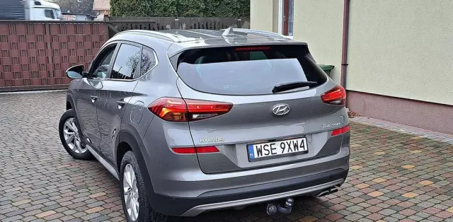 HYUNDAI Tucson 