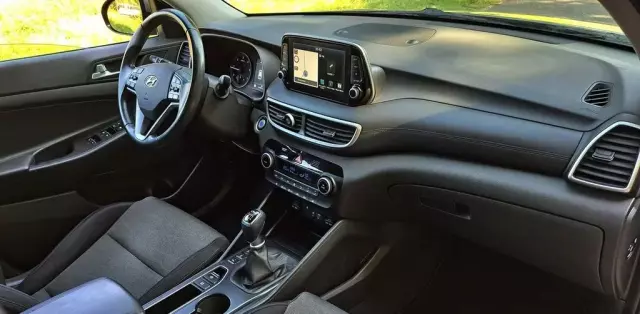 HYUNDAI Tucson 