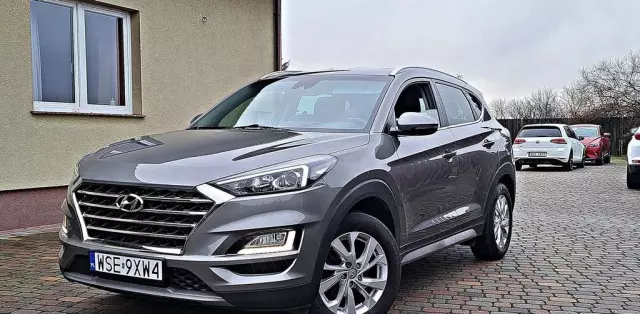 HYUNDAI Tucson 