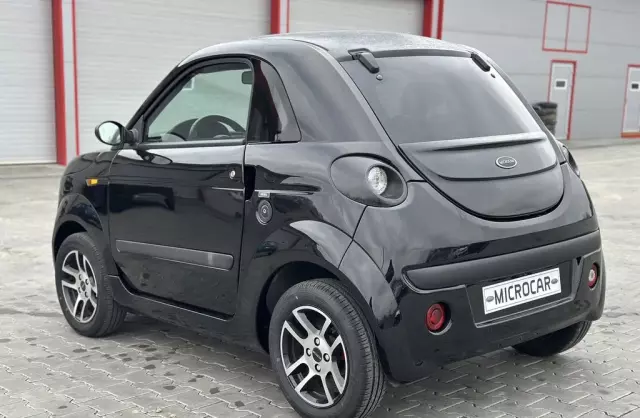 MICROCAR Due 