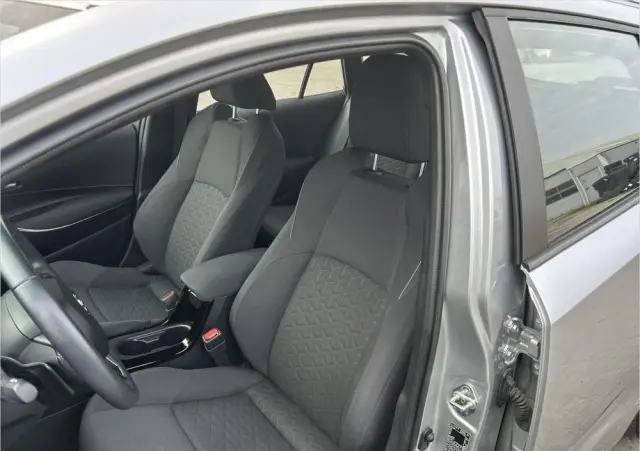 TOYOTA Corolla 2.0 Hybrid Comfort