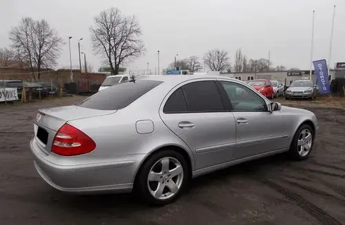 MERCEDES-BENZ Klasa E 