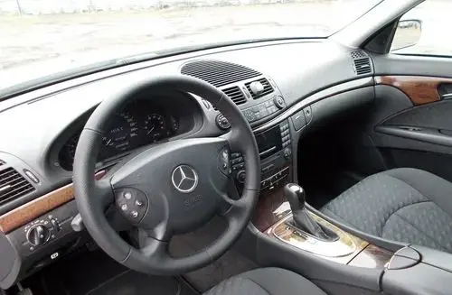 MERCEDES-BENZ Klasa E 