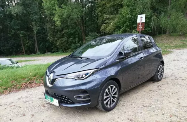 RENAULT Zoe 