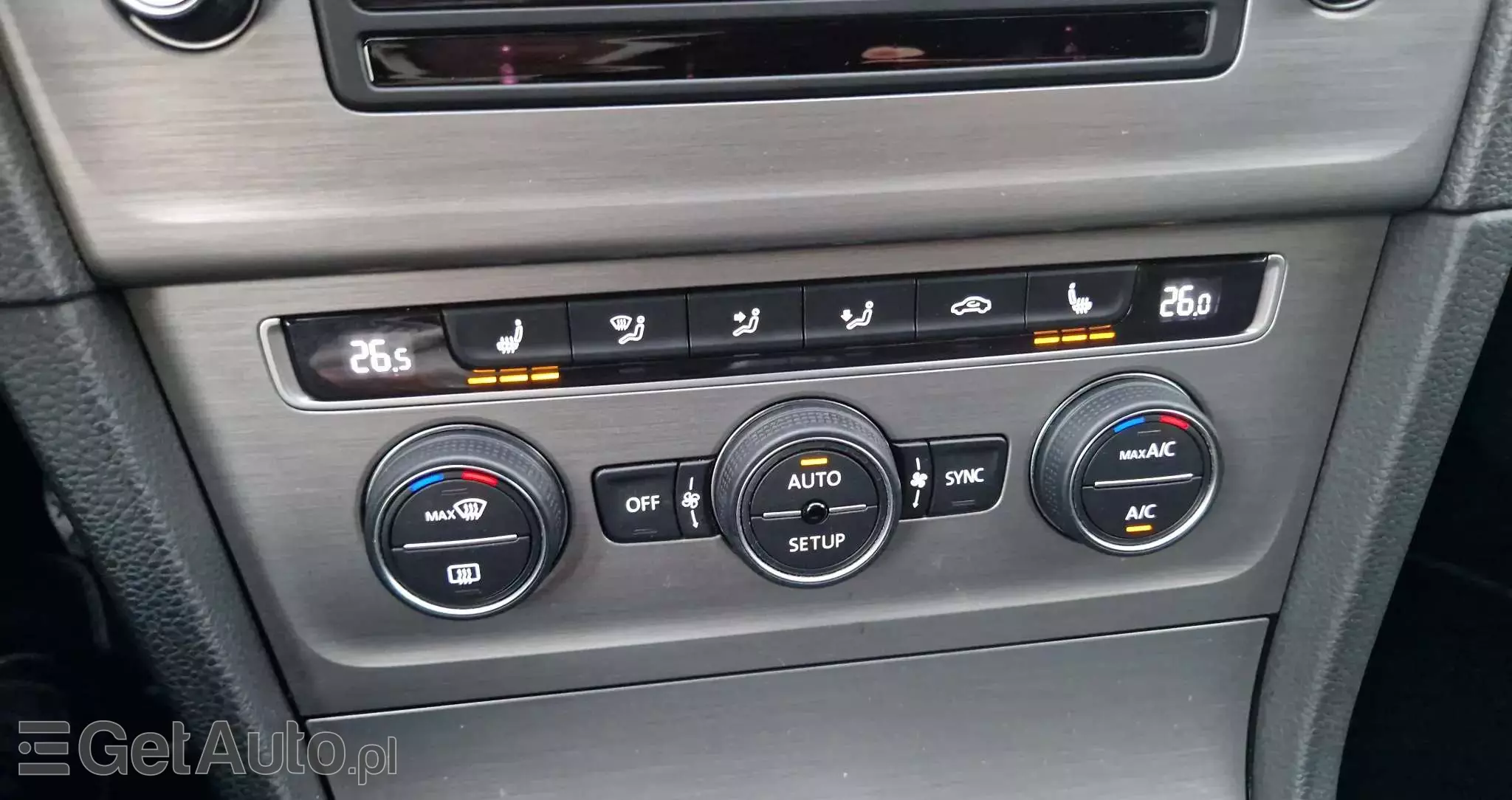 VOLKSWAGEN Golf VII 1.6 TDI BMT Comfortline