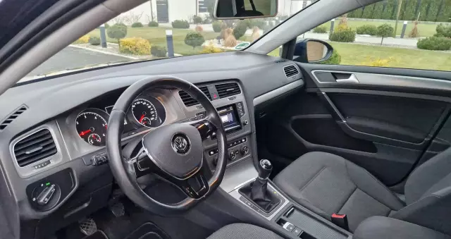 VOLKSWAGEN Golf VII 1.6 TDI BMT Comfortline