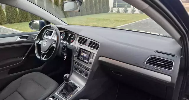 VOLKSWAGEN Golf VII 1.6 TDI BMT Comfortline