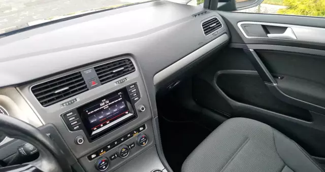 VOLKSWAGEN Golf VII 1.6 TDI BMT Comfortline