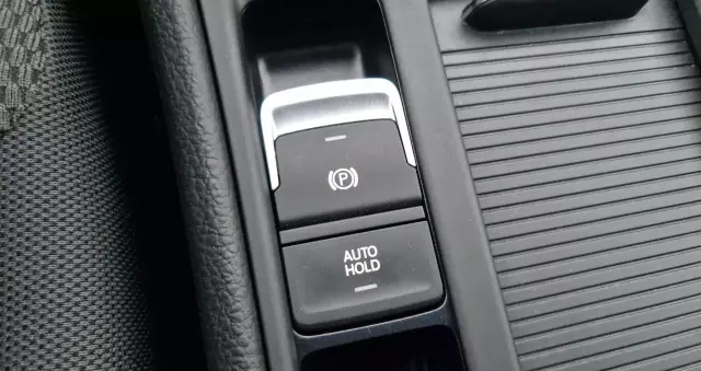 VOLKSWAGEN Golf VII 1.6 TDI BMT Comfortline