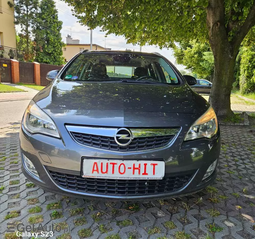OPEL Astra IV 1.4 T Cosmo
