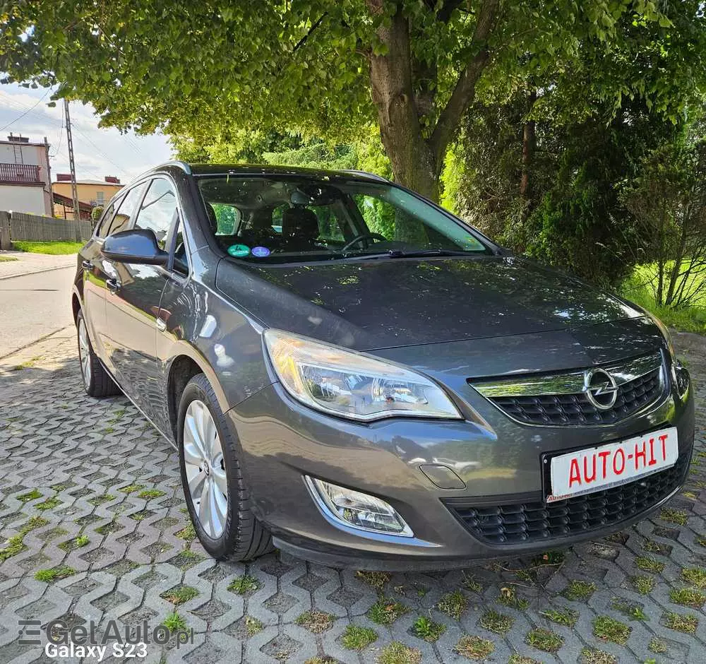 OPEL Astra IV 1.4 T Cosmo