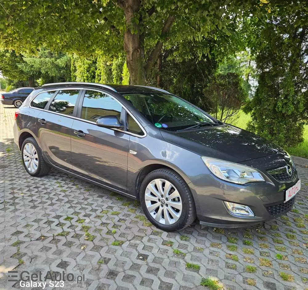 OPEL Astra IV 1.4 T Cosmo