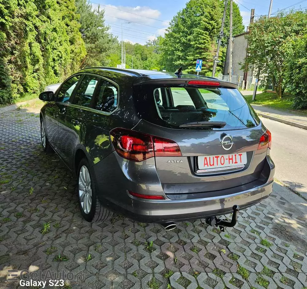 OPEL Astra IV 1.4 T Cosmo