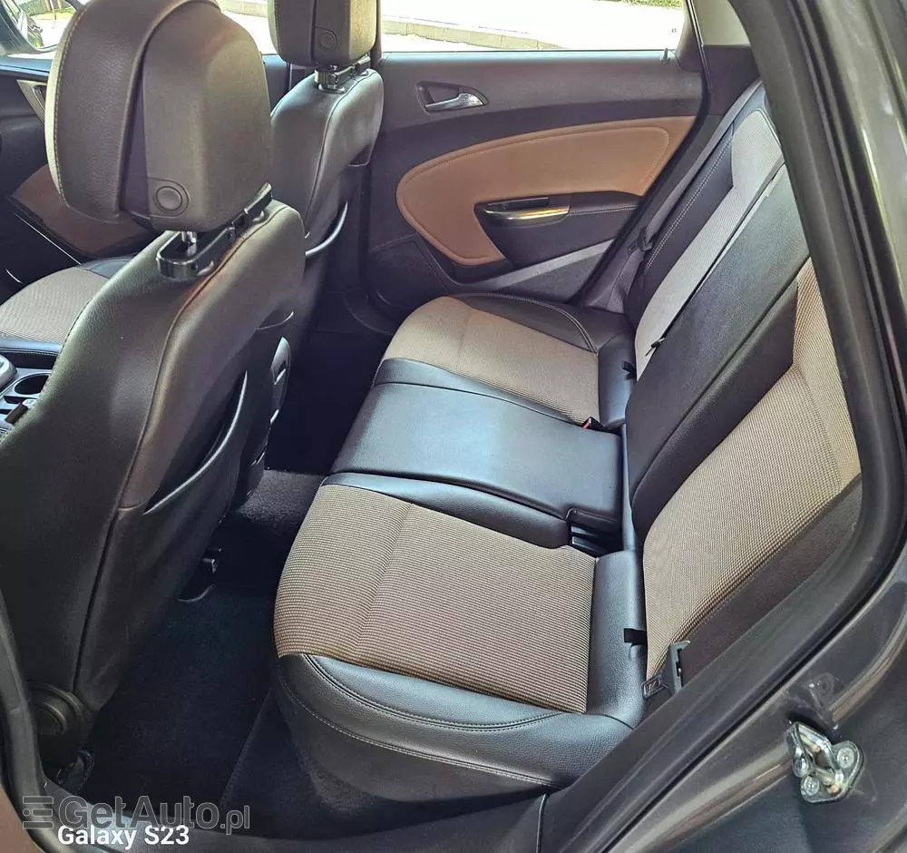 OPEL Astra IV 1.4 T Cosmo