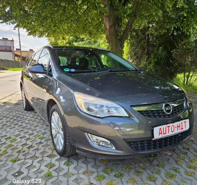 OPEL Astra IV 1.4 T Cosmo