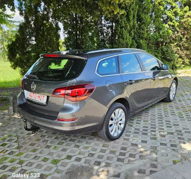 OPEL Astra IV 1.4 T Cosmo