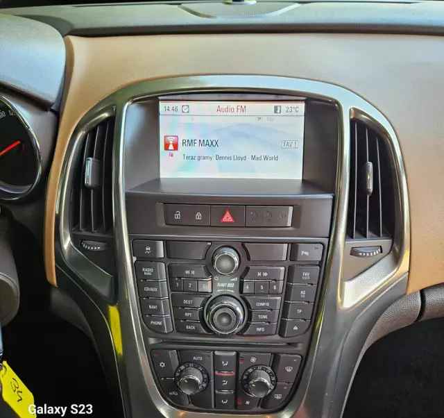 OPEL Astra IV 1.4 T Cosmo