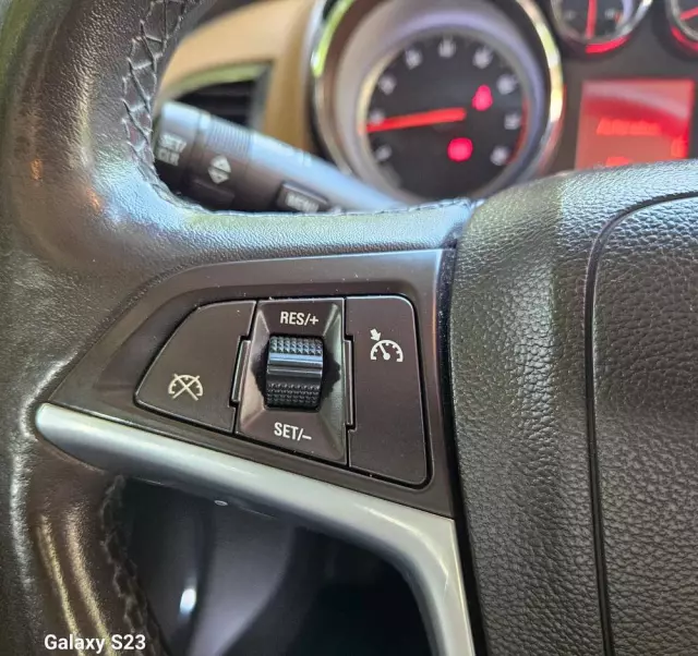 OPEL Astra IV 1.4 T Cosmo