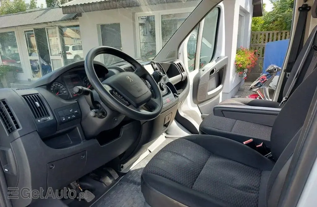 PEUGEOT Boxer 