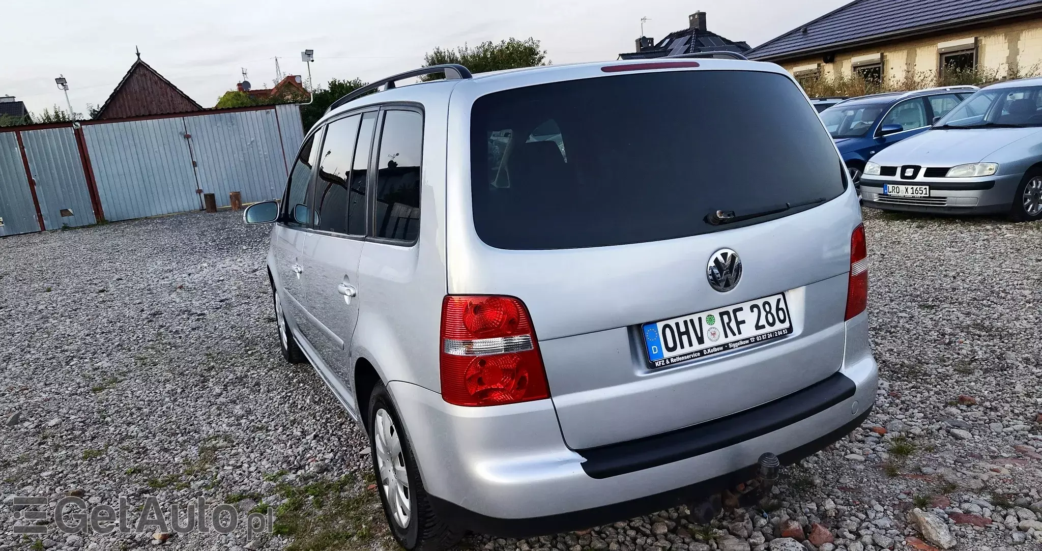 VOLKSWAGEN Touran 