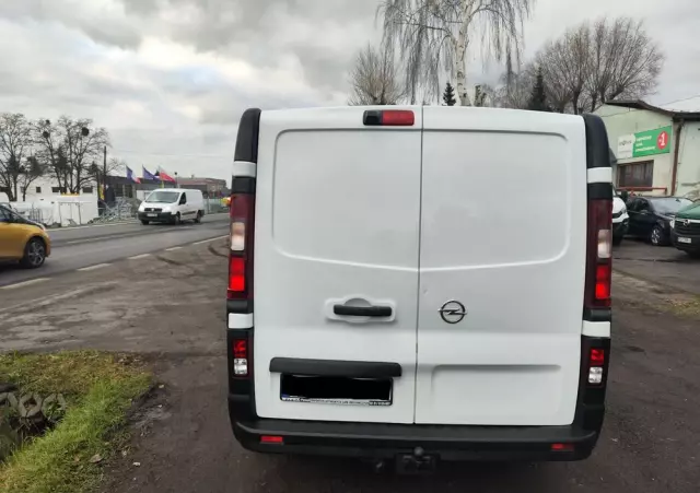 OPEL Vivaro 