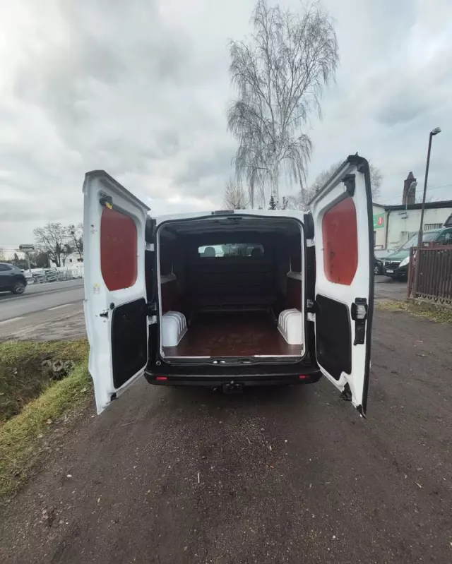 OPEL Vivaro 