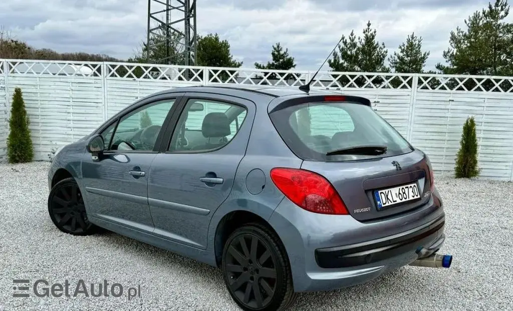 PEUGEOT 207 