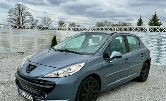 PEUGEOT 207 