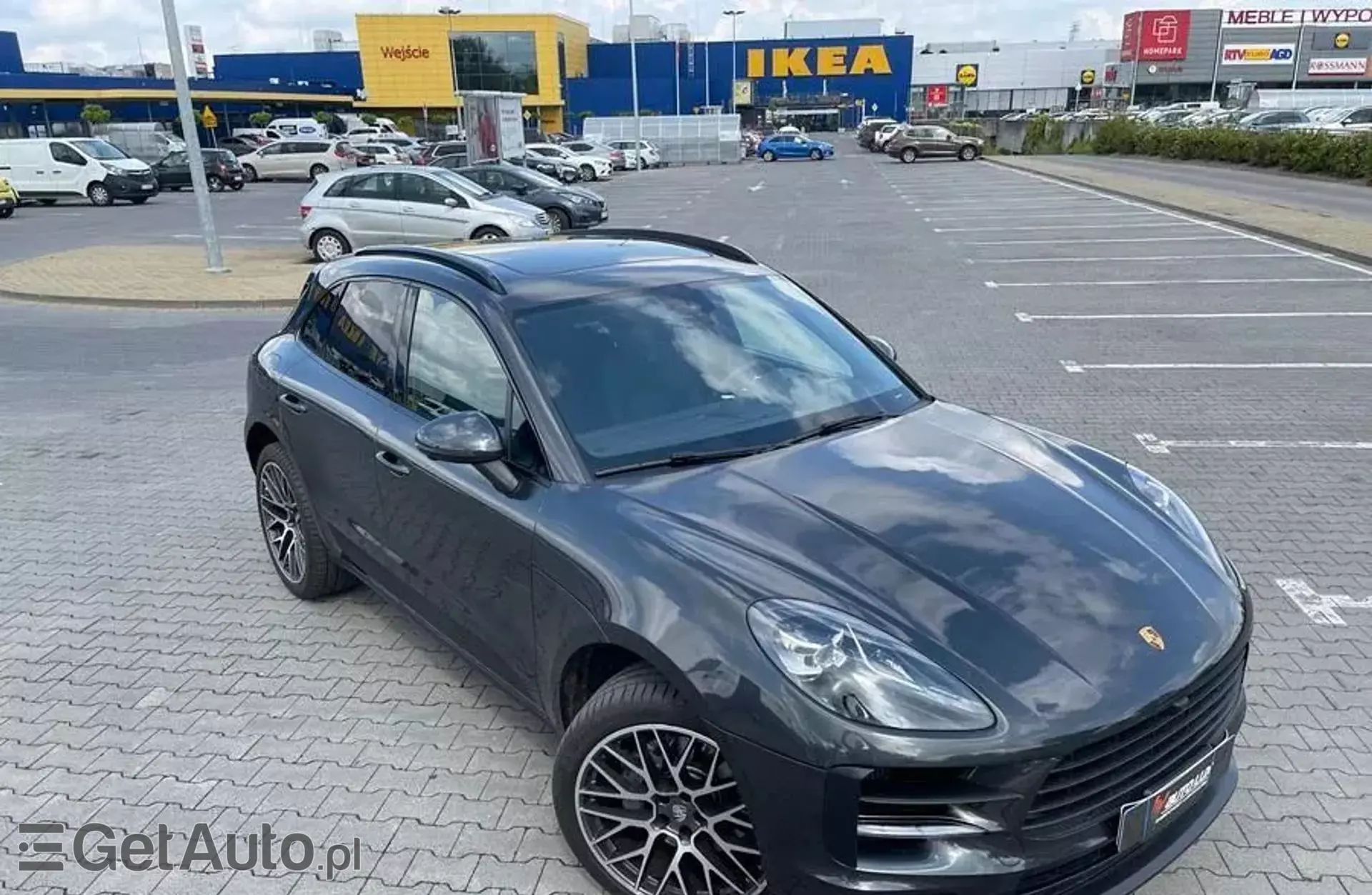 PORSCHE Macan 