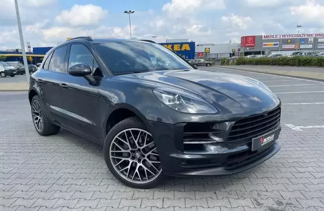 PORSCHE Macan 