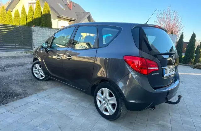 OPEL Meriva 