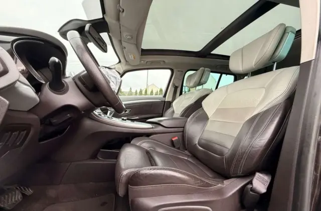 RENAULT Espace Energy dCi 160 EDC Initiale Paris