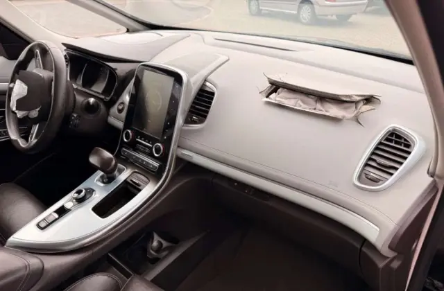 RENAULT Espace Energy dCi 160 EDC Initiale Paris