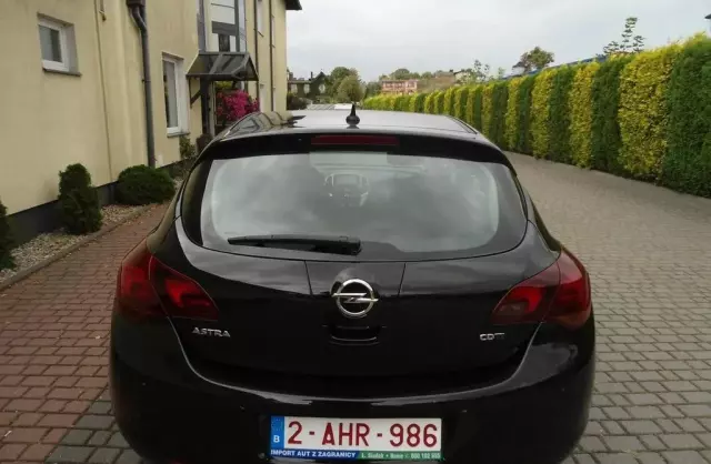 OPEL Astra 
