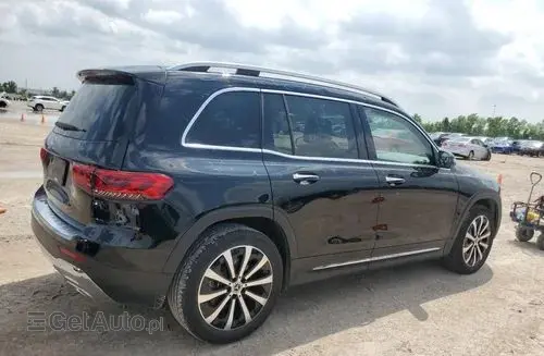 MERCEDES-BENZ GLB 
