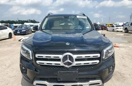 MERCEDES-BENZ GLB 