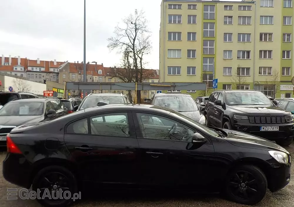 VOLVO S60 D3 Momentum