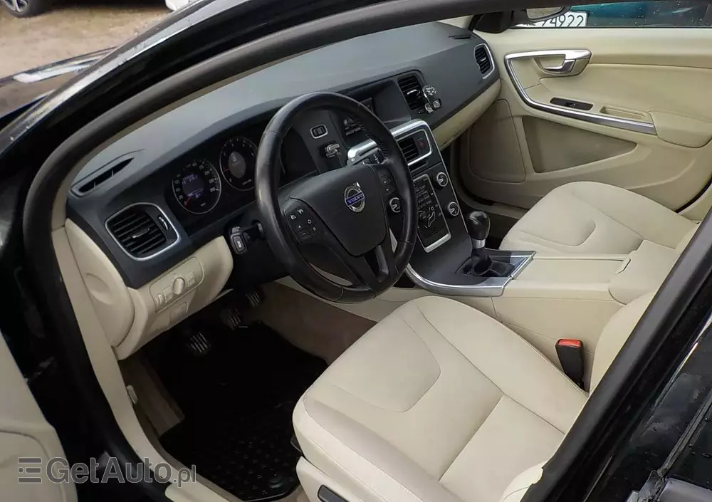 VOLVO S60 D3 Momentum