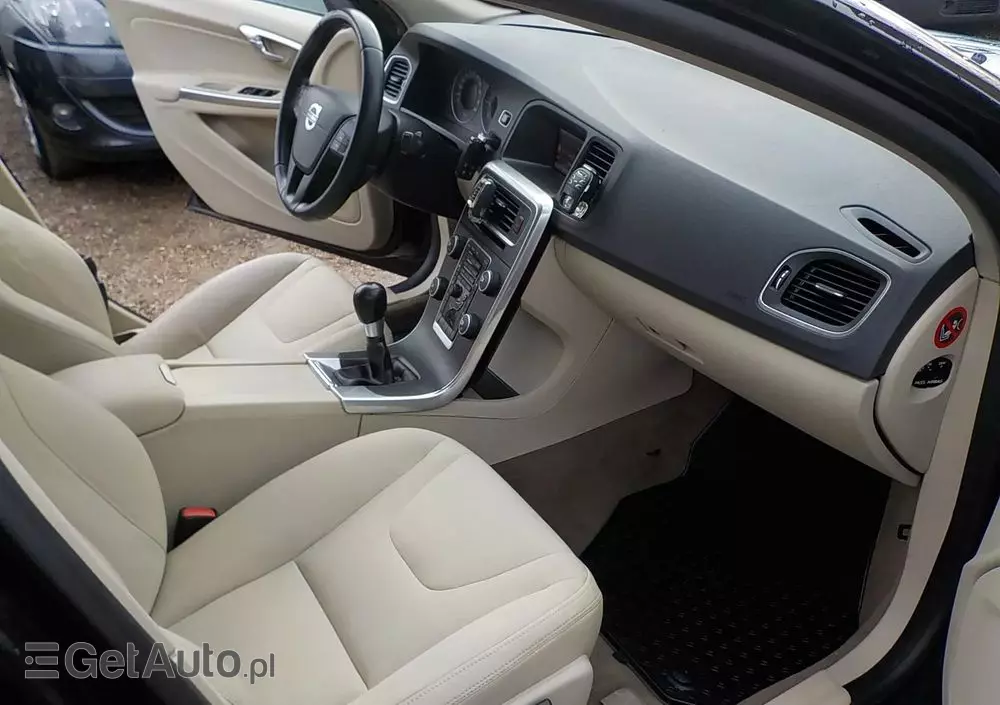 VOLVO S60 D3 Momentum