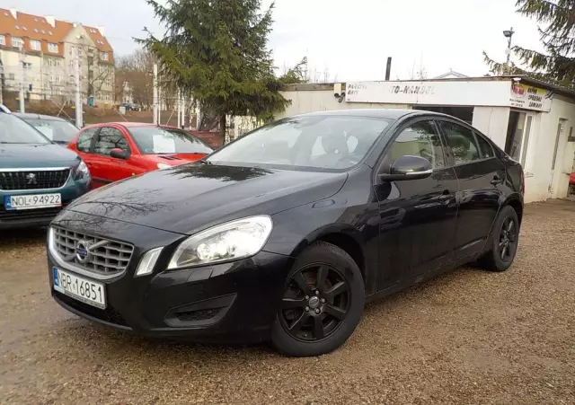 VOLVO S60 D3 Momentum