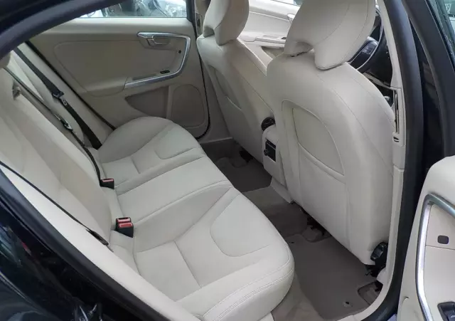 VOLVO S60 D3 Momentum