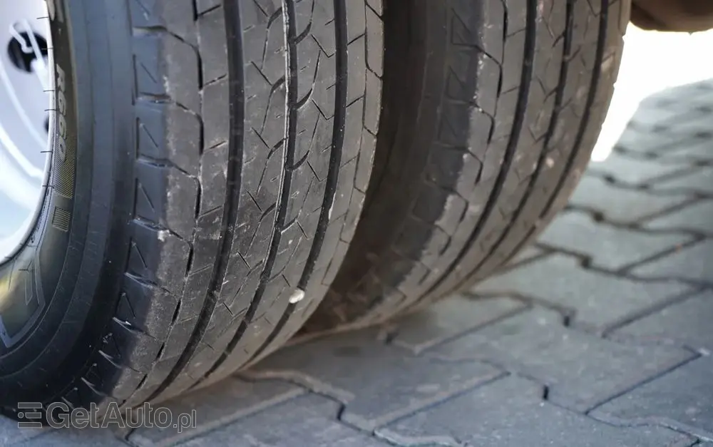 IVECO DAILY 70-180 / PODNOŚNIK KOSZOWY - 16 m / BLASZAK + ZWYŻKA  ELEVATEUR / 200 kg 