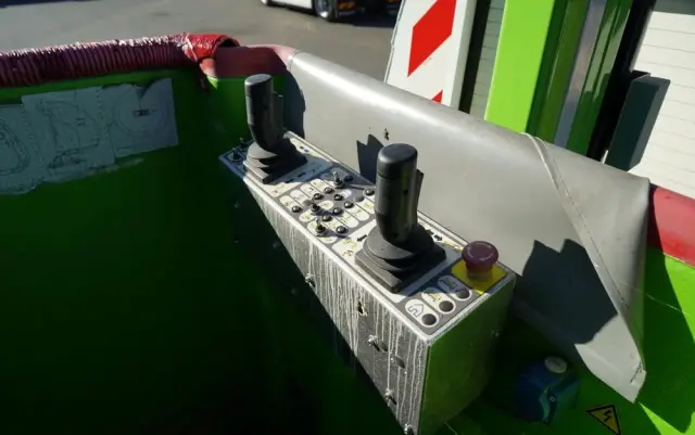 IVECO DAILY 70-180 / PODNOŚNIK KOSZOWY - 16 m / BLASZAK + ZWYŻKA  ELEVATEUR / 200 kg 