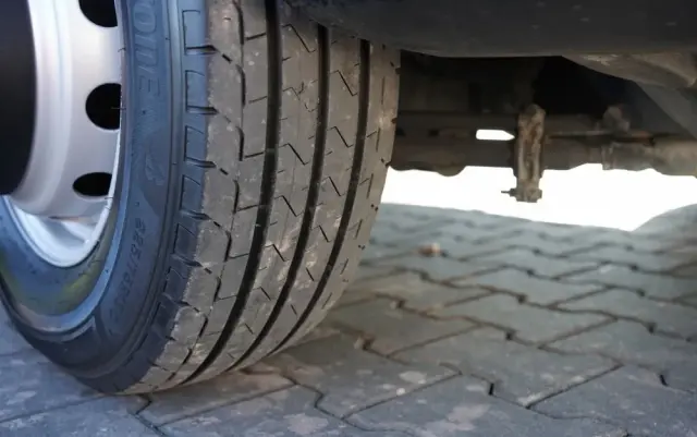 IVECO DAILY 70-180 / PODNOŚNIK KOSZOWY - 16 m / BLASZAK + ZWYŻKA  ELEVATEUR / 200 kg 