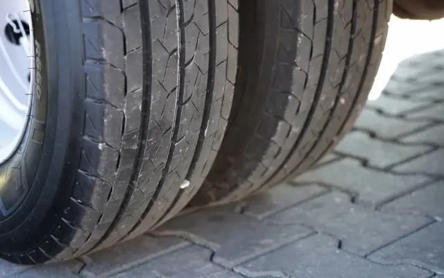 IVECO DAILY 70-180 / PODNOŚNIK KOSZOWY - 16 m / BLASZAK + ZWYŻKA  ELEVATEUR / 200 kg 