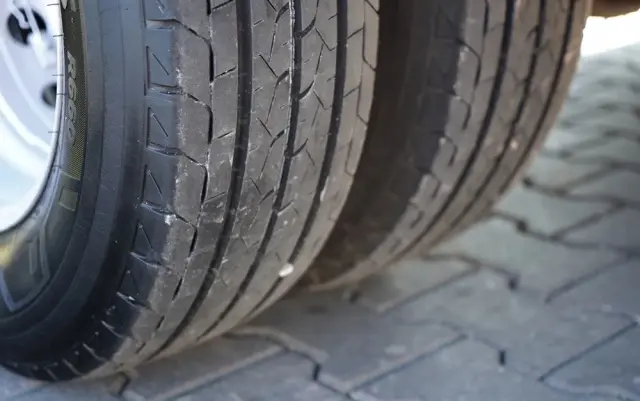 IVECO DAILY 70-180 / PODNOŚNIK KOSZOWY - 16 m / BLASZAK + ZWYŻKA  ELEVATEUR / 200 kg 