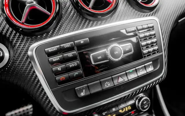 MERCEDES-BENZ Klasa A 250 (BlueEFFICIENCY) 7G-DCT AMG Sport